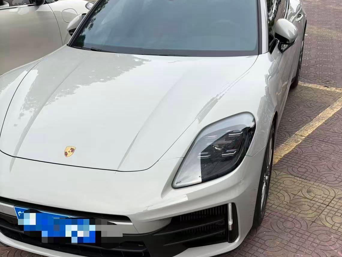 二手保时捷 Panamera 灰色/红色 帕拉梅拉 中规版