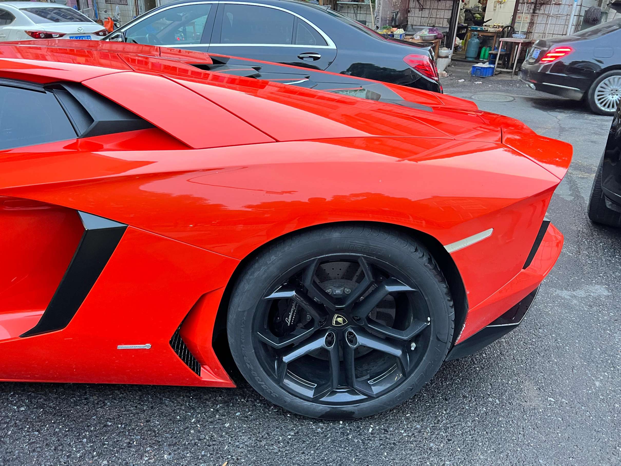 二手兰博基尼 Aventador 红色/红黑 2011款 LP 700-4