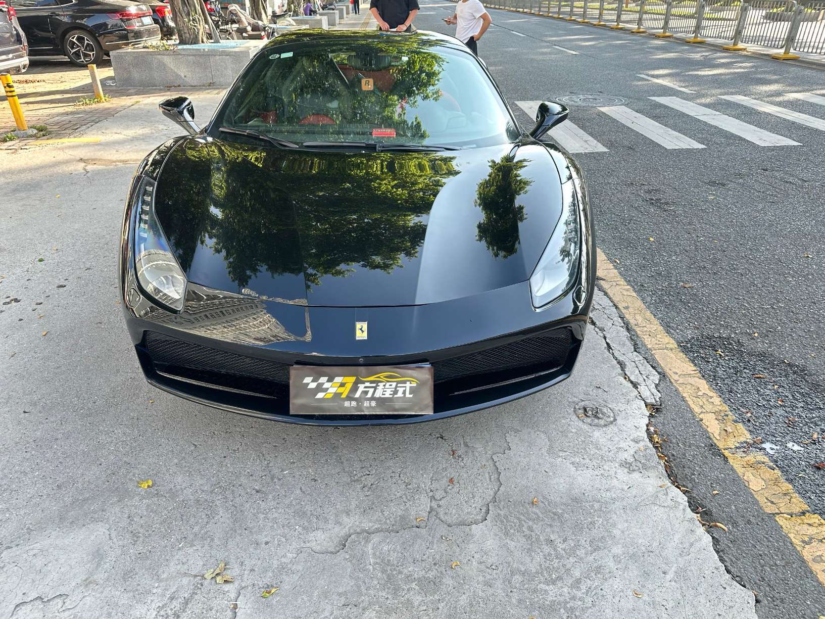 二手法拉利 488 黑色/红色 2015款 488 Spider