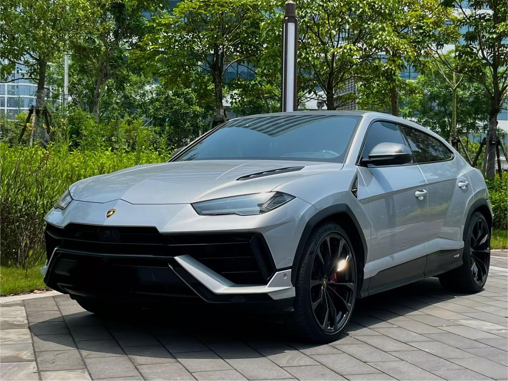 二手兰博基尼 Urus 银色/黑色 2021款 4.0T V8