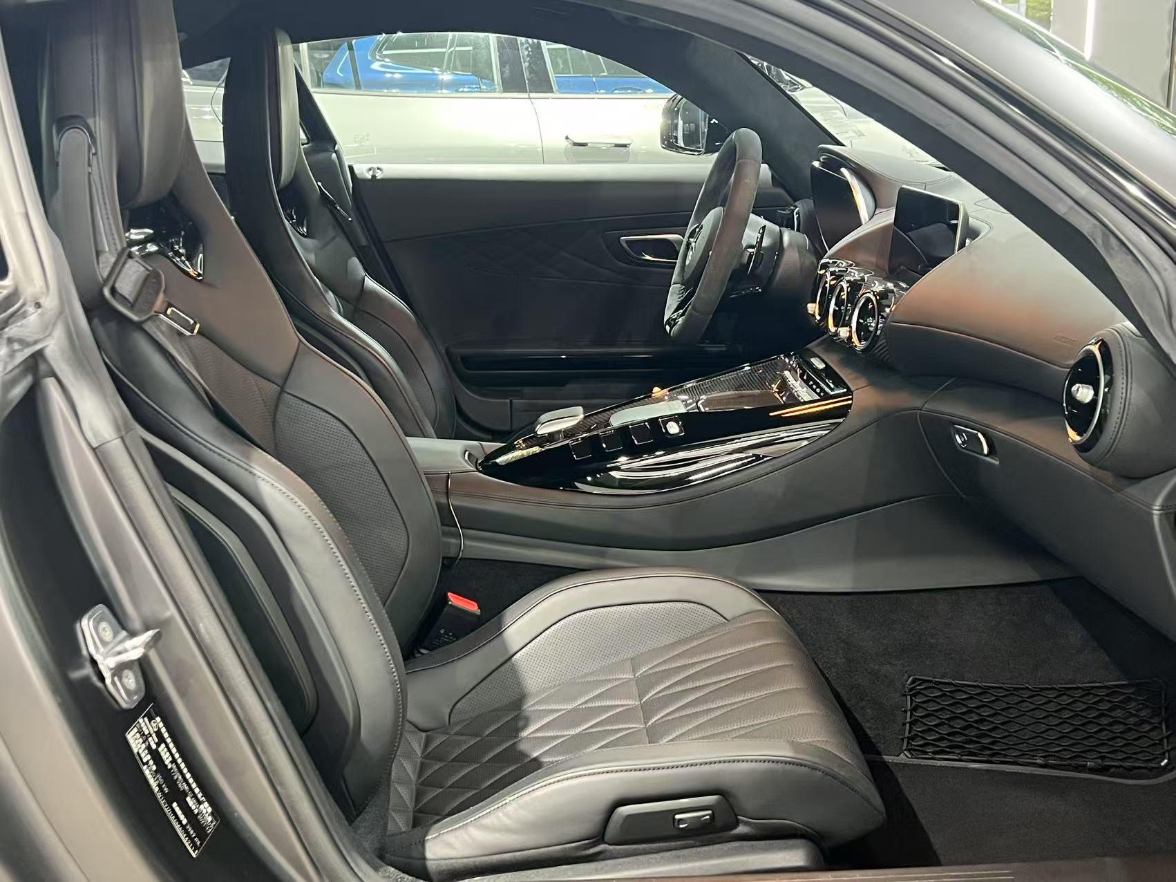 二手奔驰 AMG GT 浅哑光灰/黑色 2021款 暗夜特别版