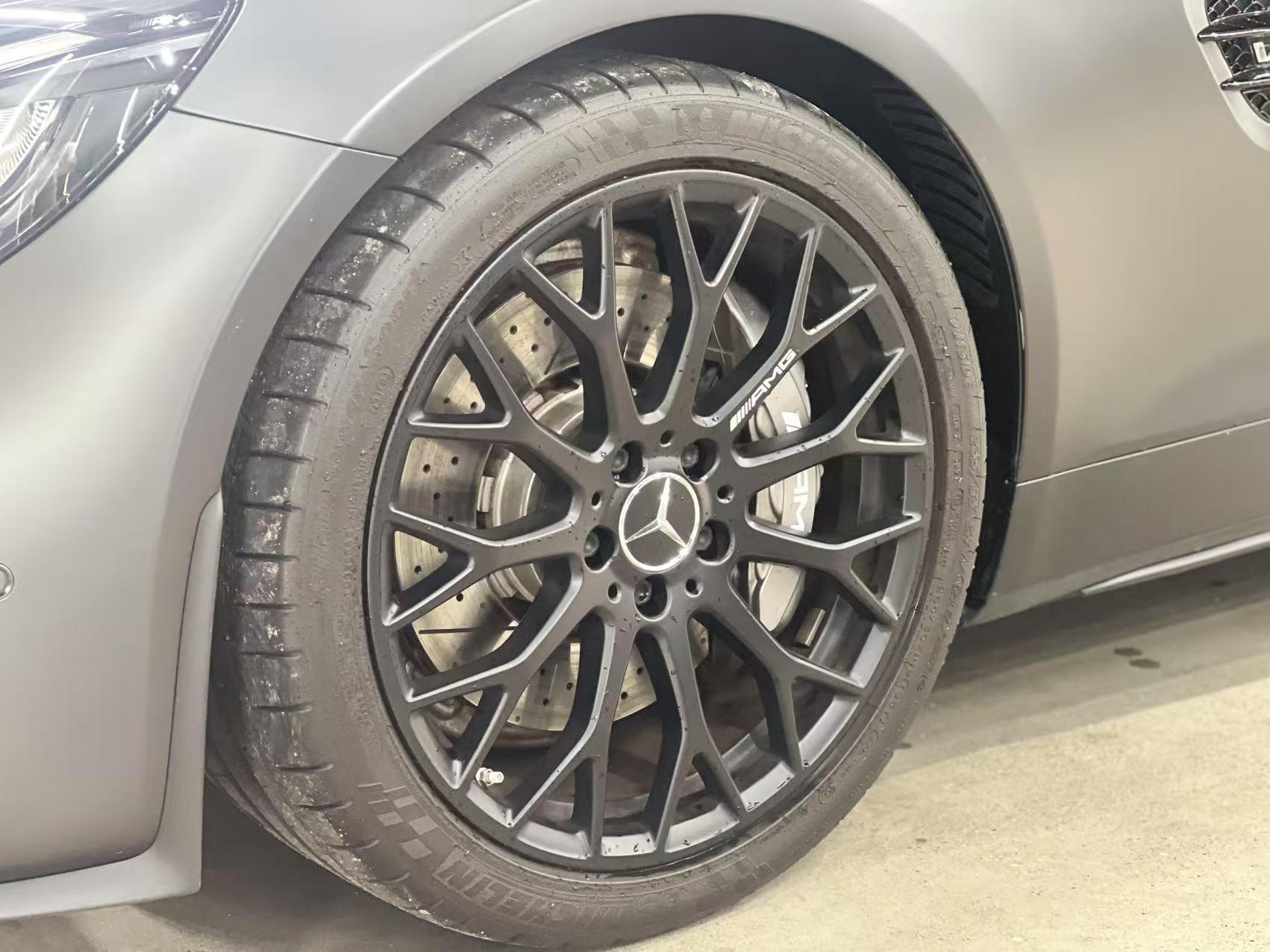 二手奔驰 AMG GT 浅哑光灰/黑色 2021款 暗夜特别版