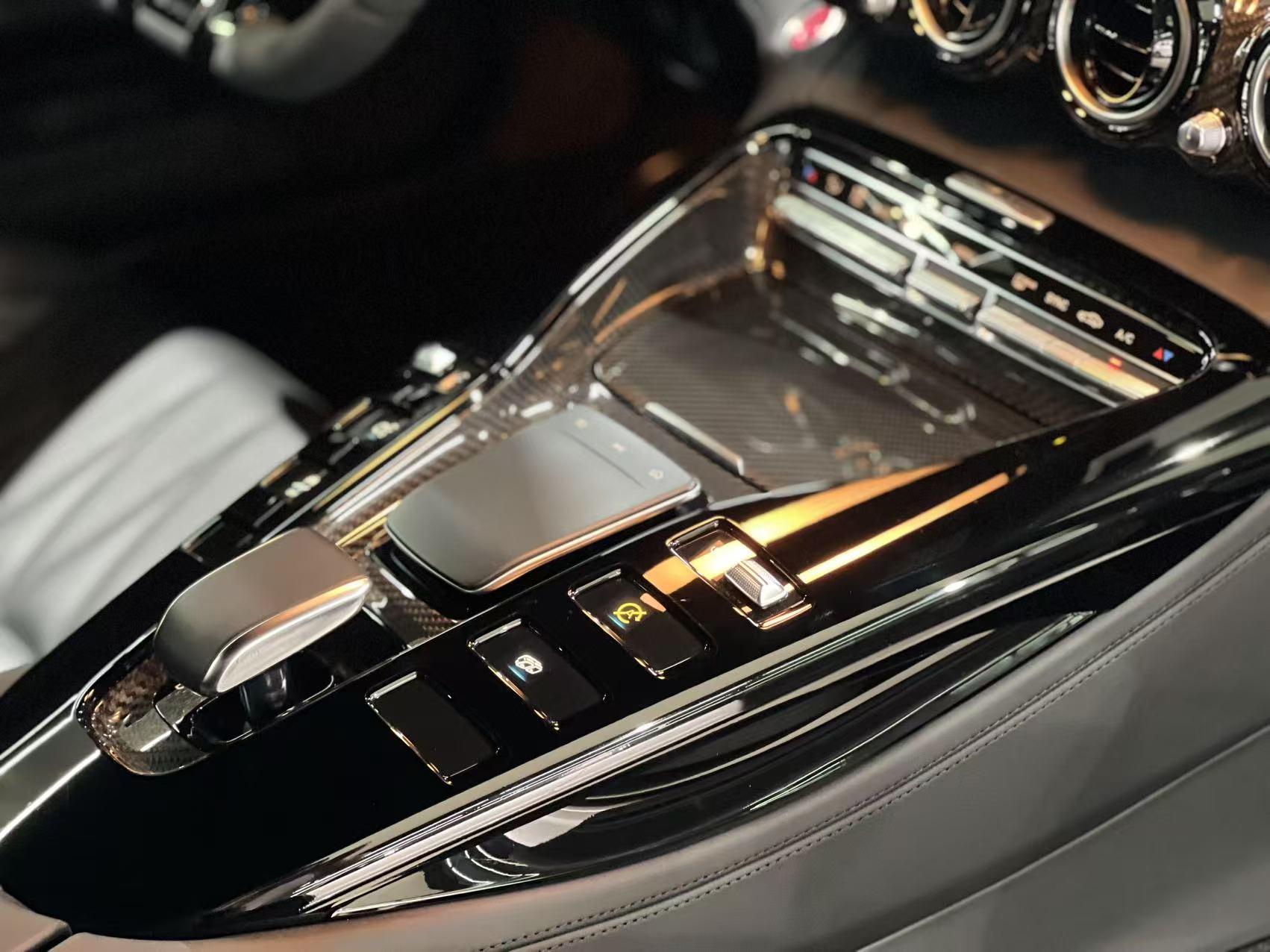 二手奔驰 AMG GT 浅哑光灰/黑色 2021款 暗夜特别版