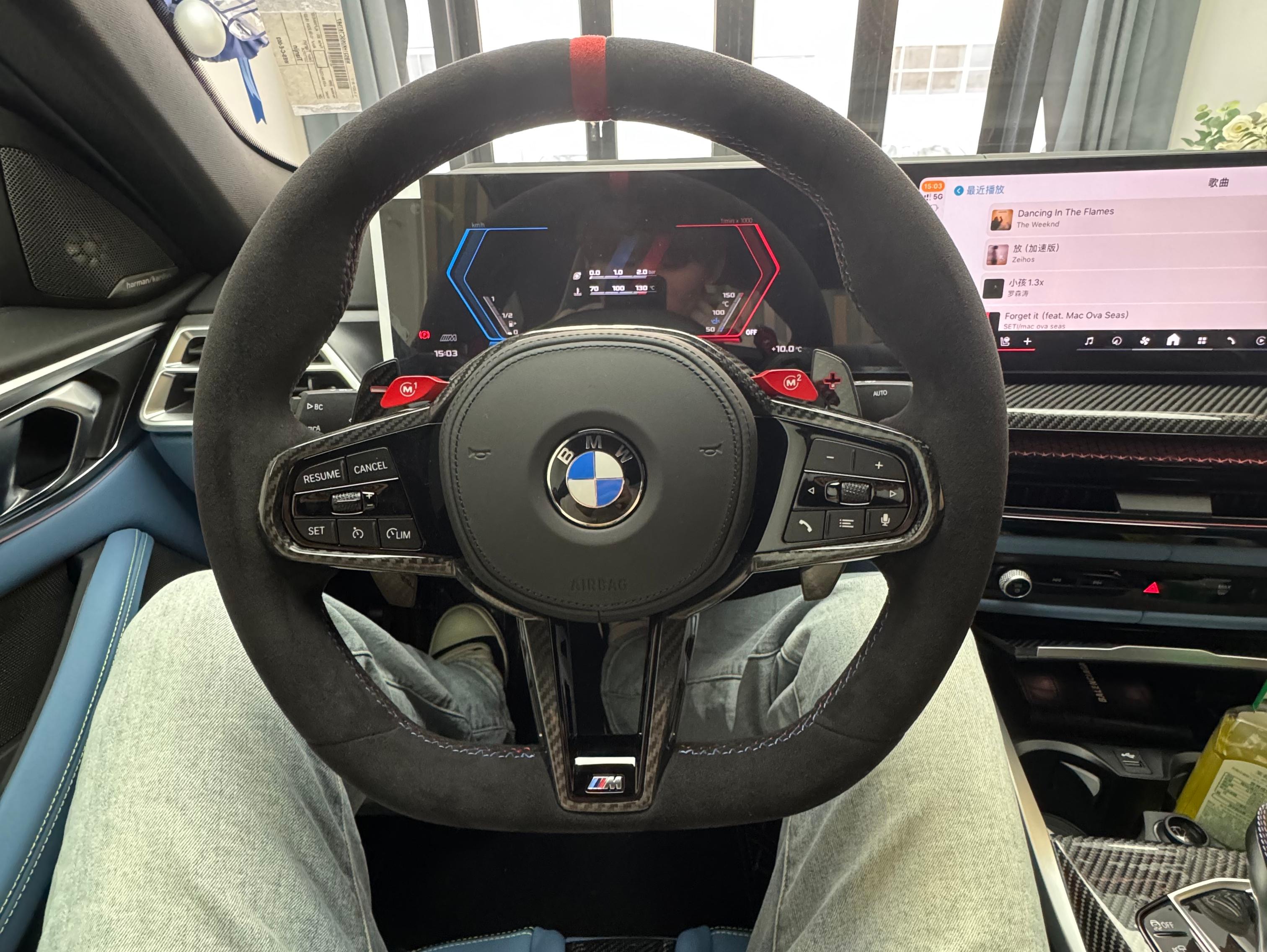 二手宝马 M系 白色/蓝黑 M4 xDrive 雷霆版 中规版
