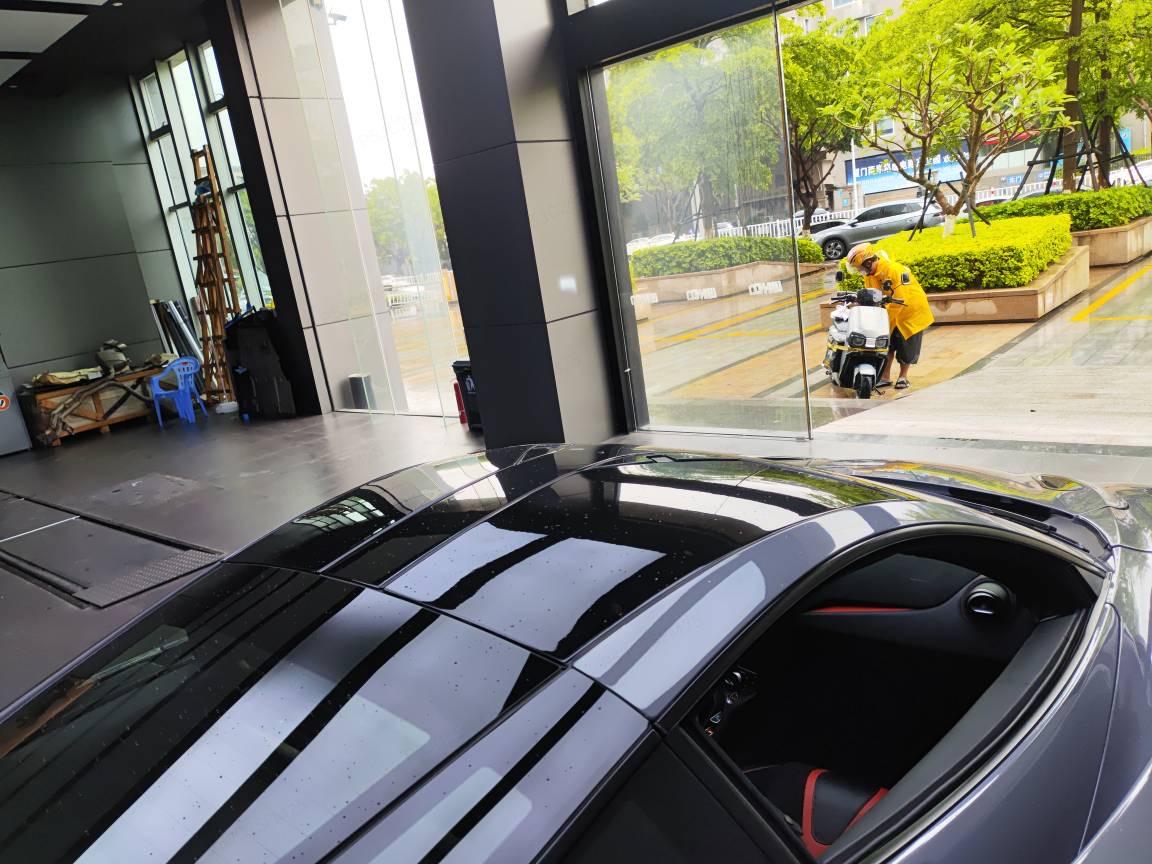 二手迈凯伦 720S 白外/黑红 2019款 4.0T Coupe
