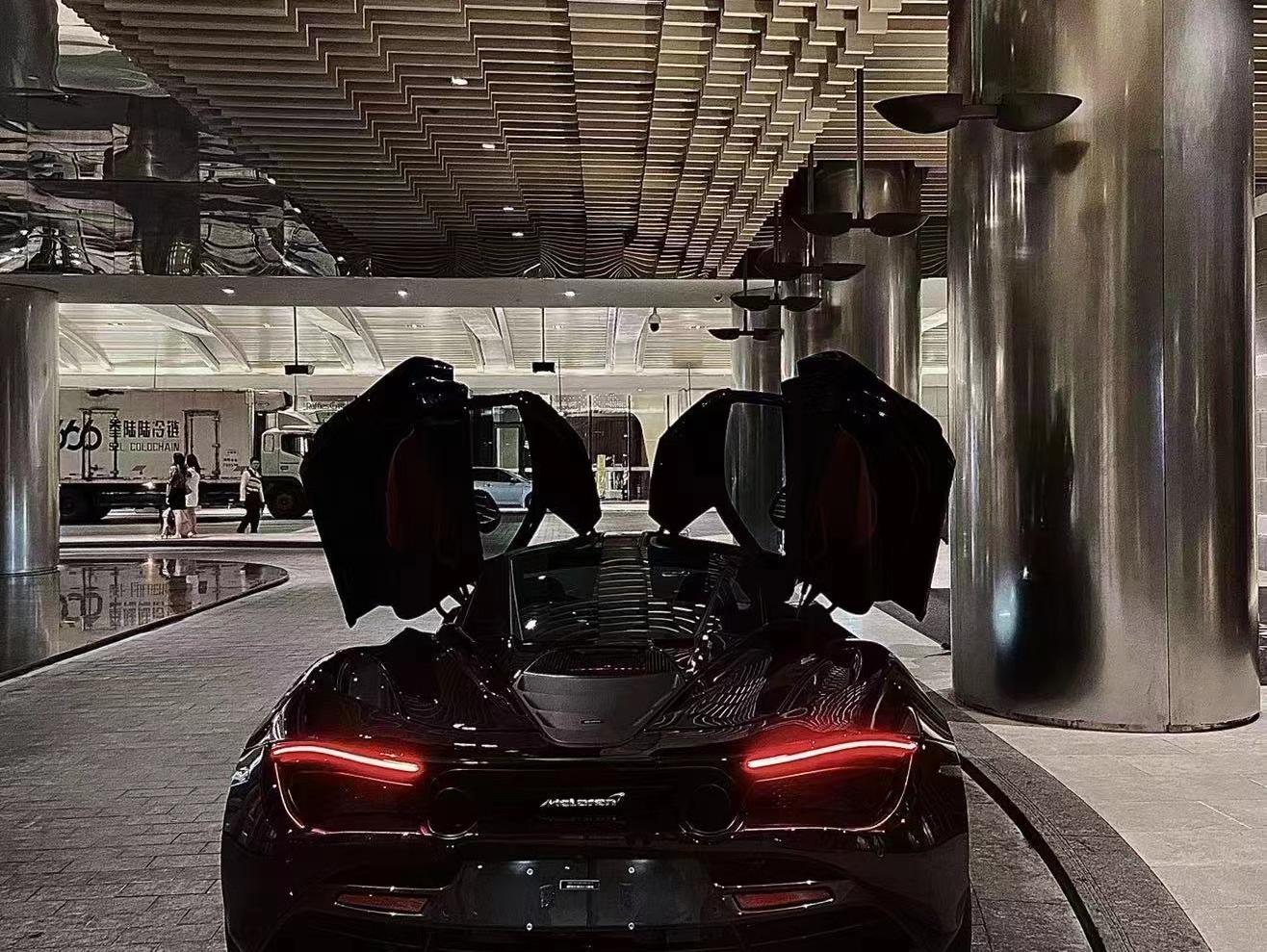 二手迈凯伦 720S 黑色/黑红 2019款 4.0T Coupe
