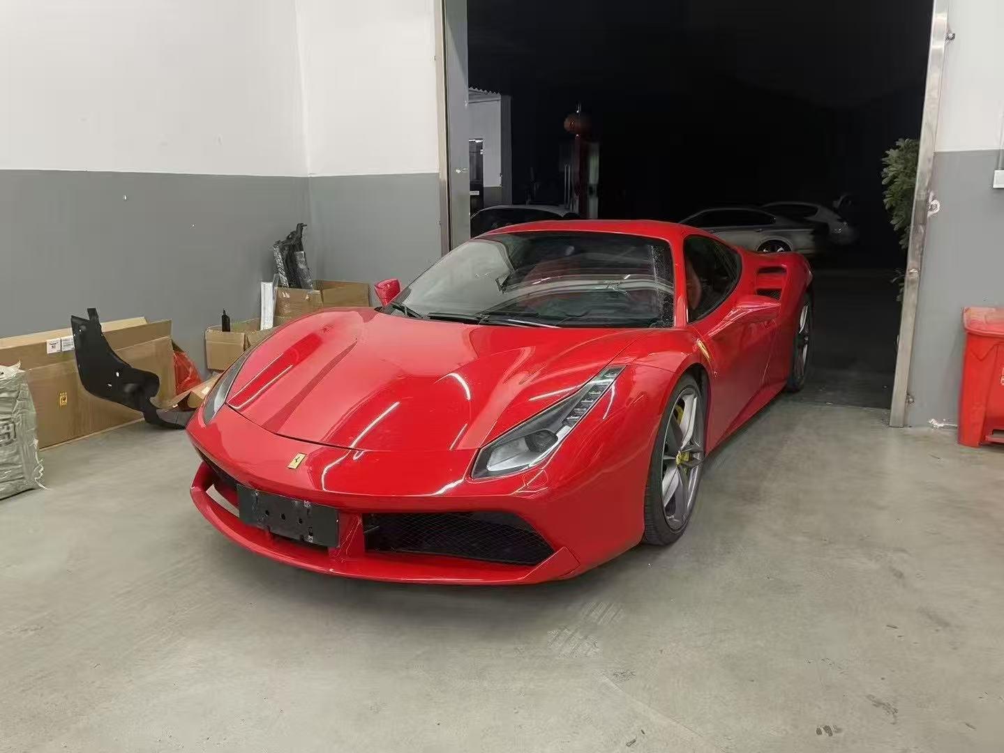 二手法拉利 488 红色/红色 2015款 488 GTB