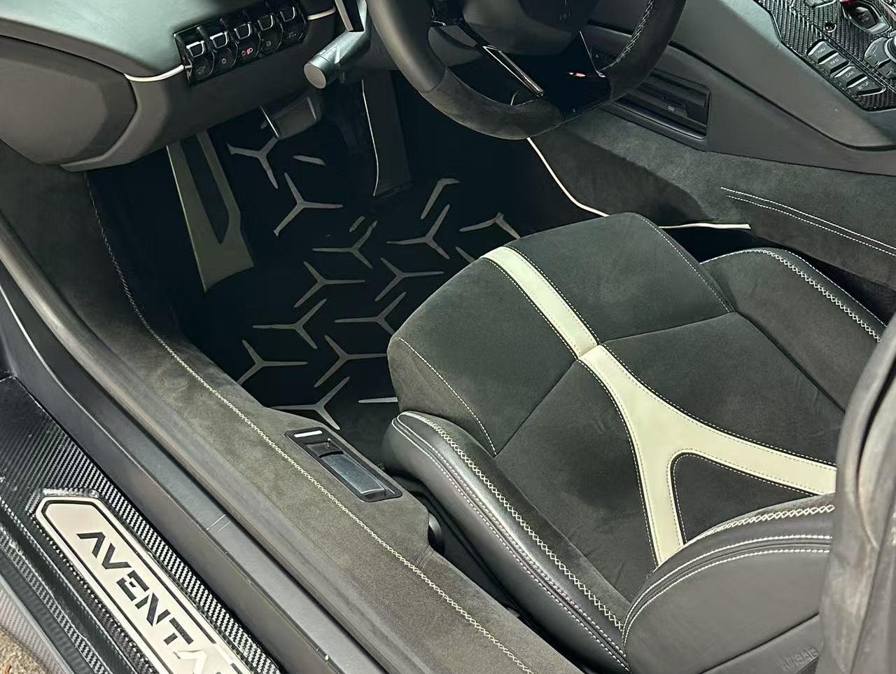 二手兰博基尼 Aventador 灰色/黑色 2011款 LP 700-4
