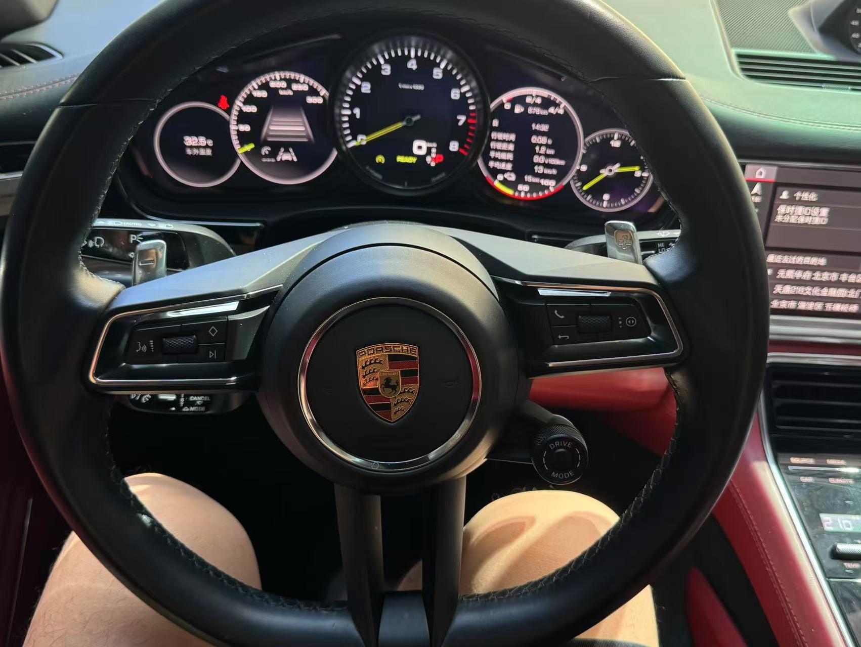 二手保时捷 Panamera 细花白/红色 2022款 Panamera 4 Sport Turismo 2.9T