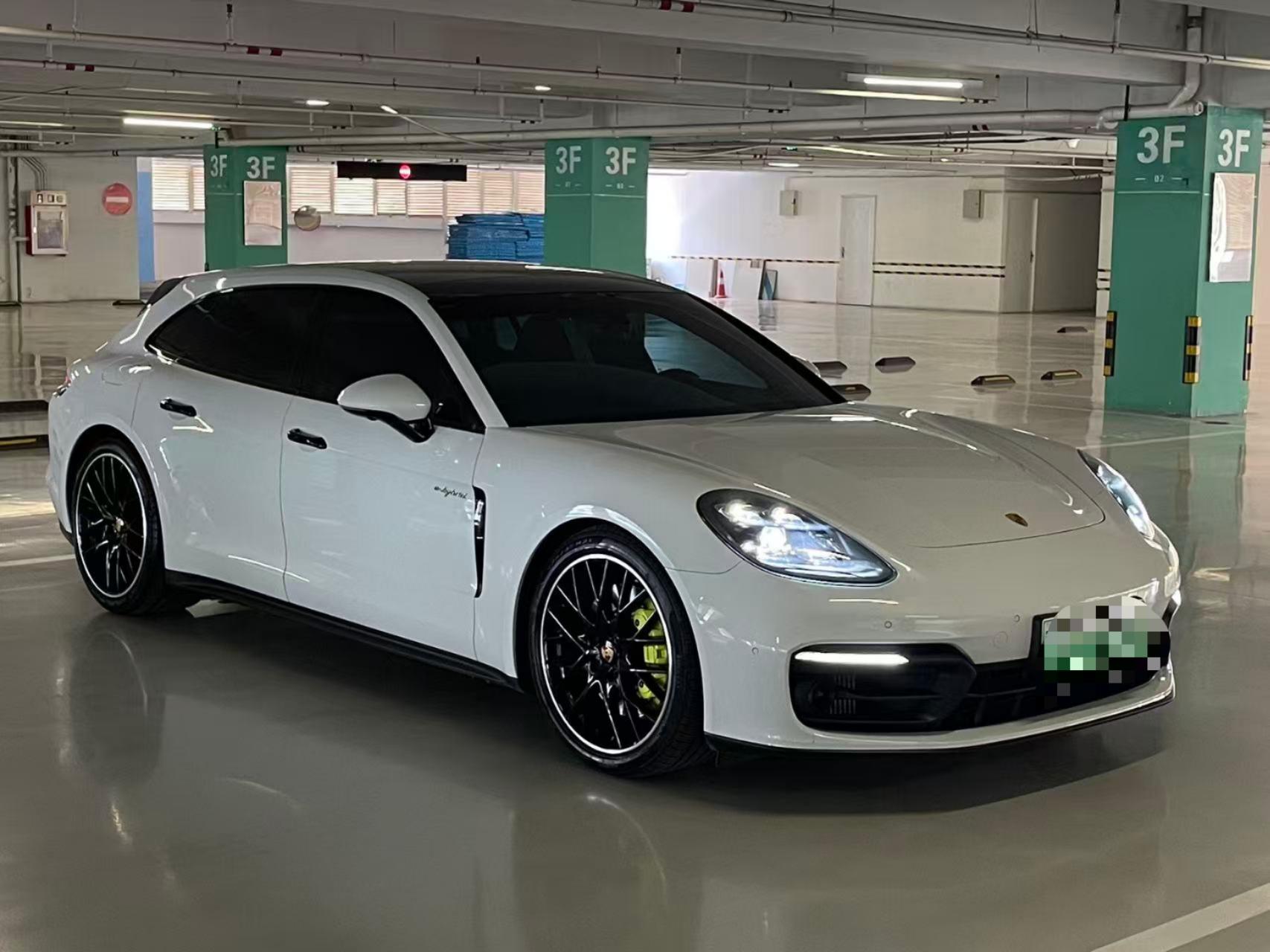 二手保时捷 Panamera 细花白/红色 2022款 Panamera 4 Sport Turismo 2.9T