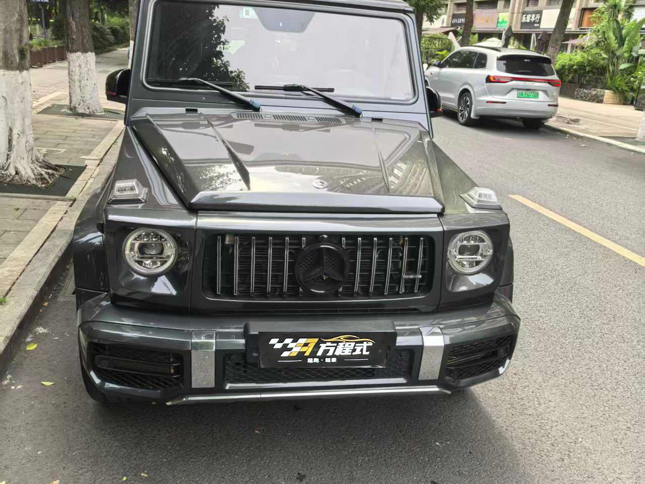 二手奔驰 奔驰G级 银灰色/棕色 2018款 G 500