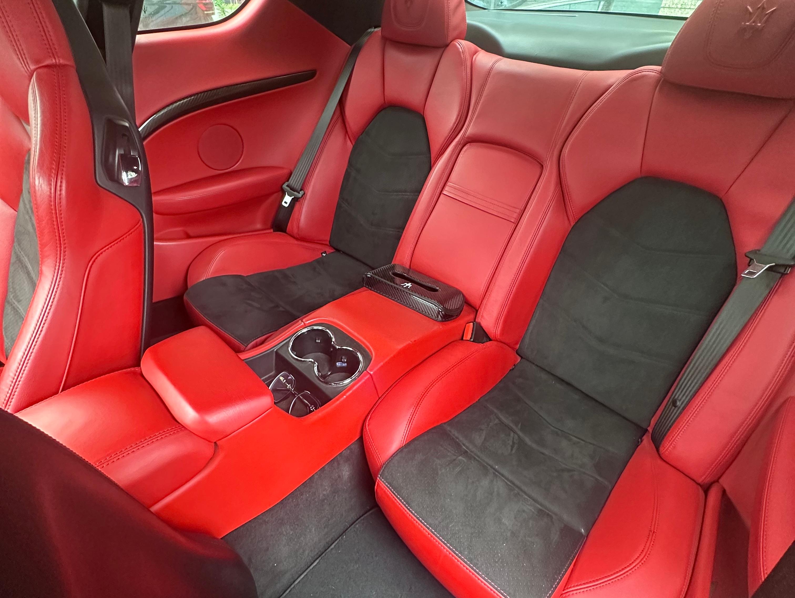 二手玛莎拉蒂 GranTurismo 黑色/红色 2013款 4.7L Sport F1