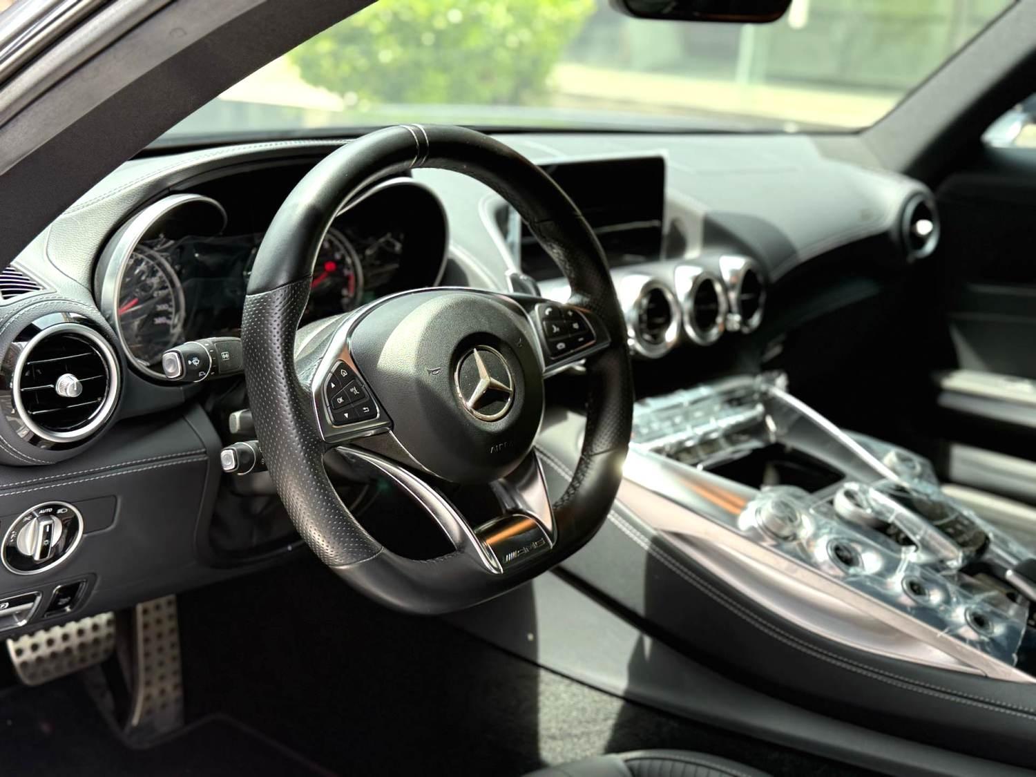 二手奔驰 AMG GT 银灰色/黑色 2016款