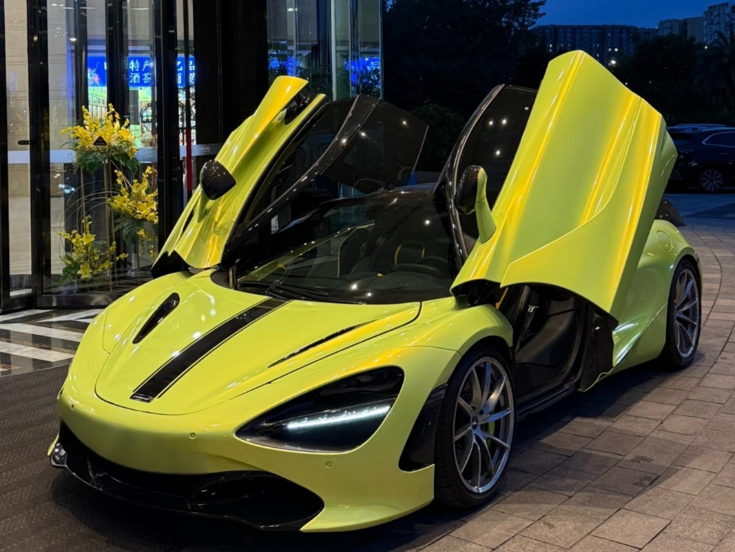 二手迈凯伦 720S 黑色/黑色 2017款 4.0T Coupe