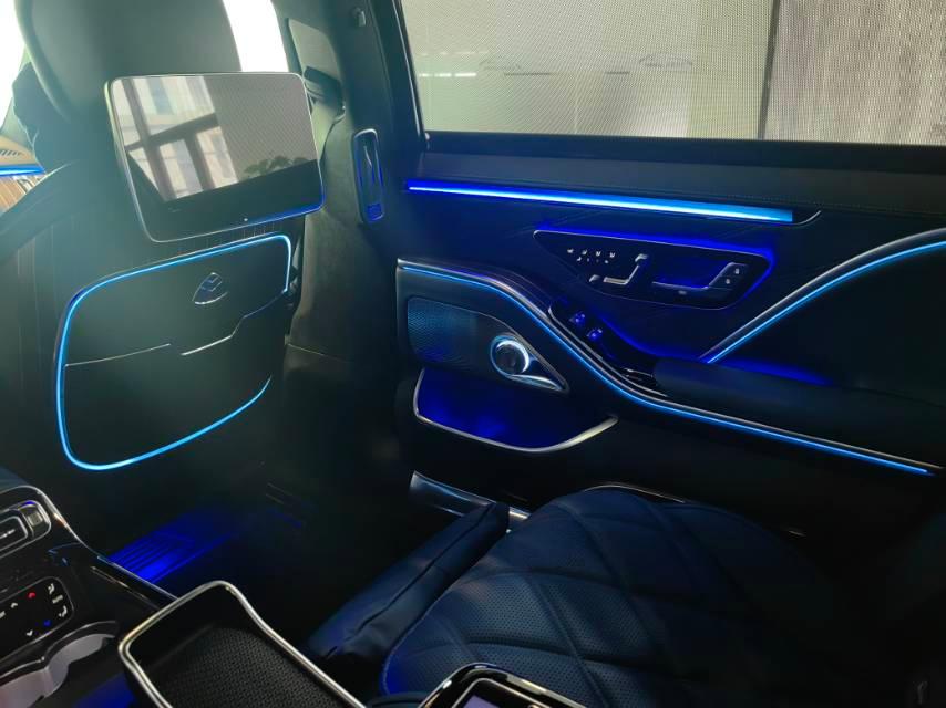 二手奔驰 迈巴赫S级 银/蓝双拼/蓝色 S680 4MATIC 匠心高定首发版 中规版