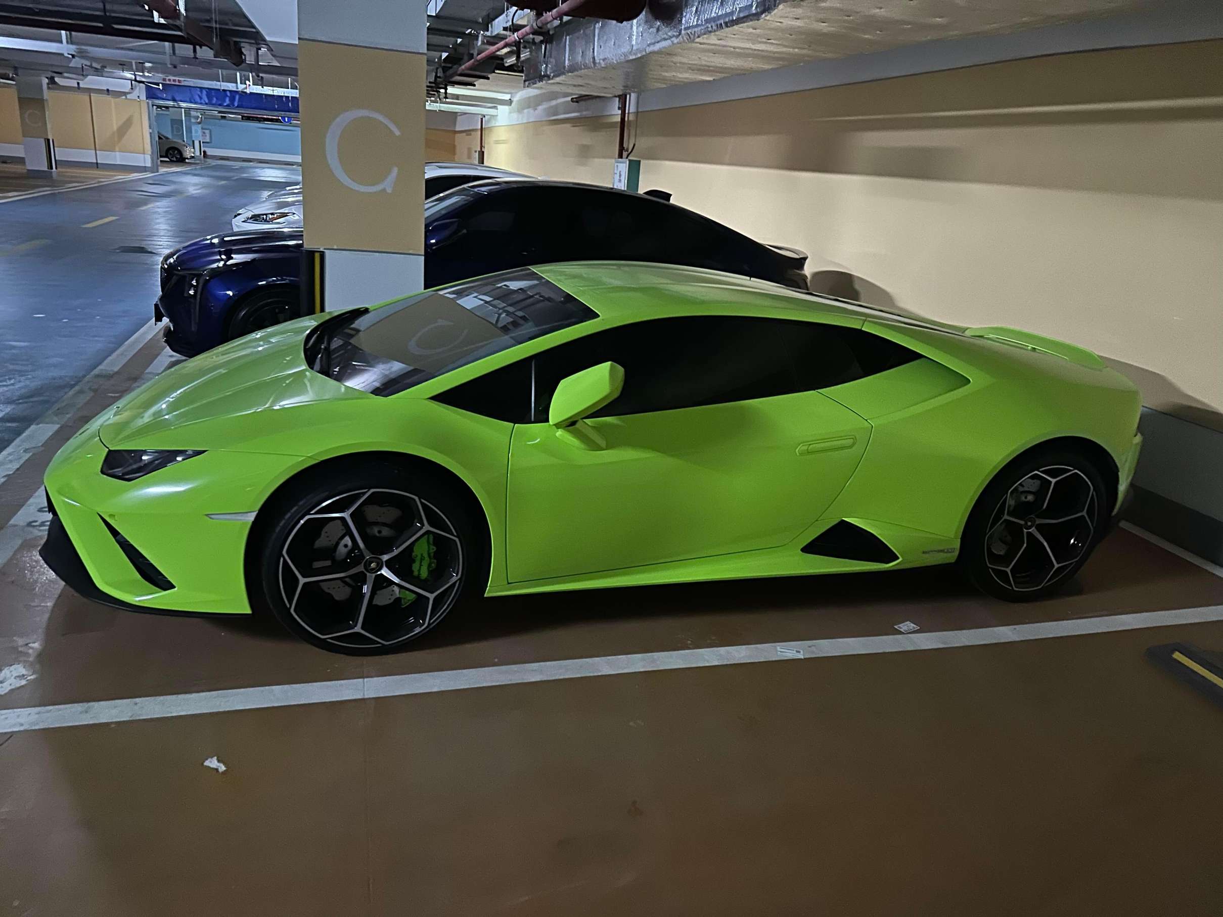 二手兰博基尼 Huracán 白色/黑色 2020款 Huracán EVO RWD