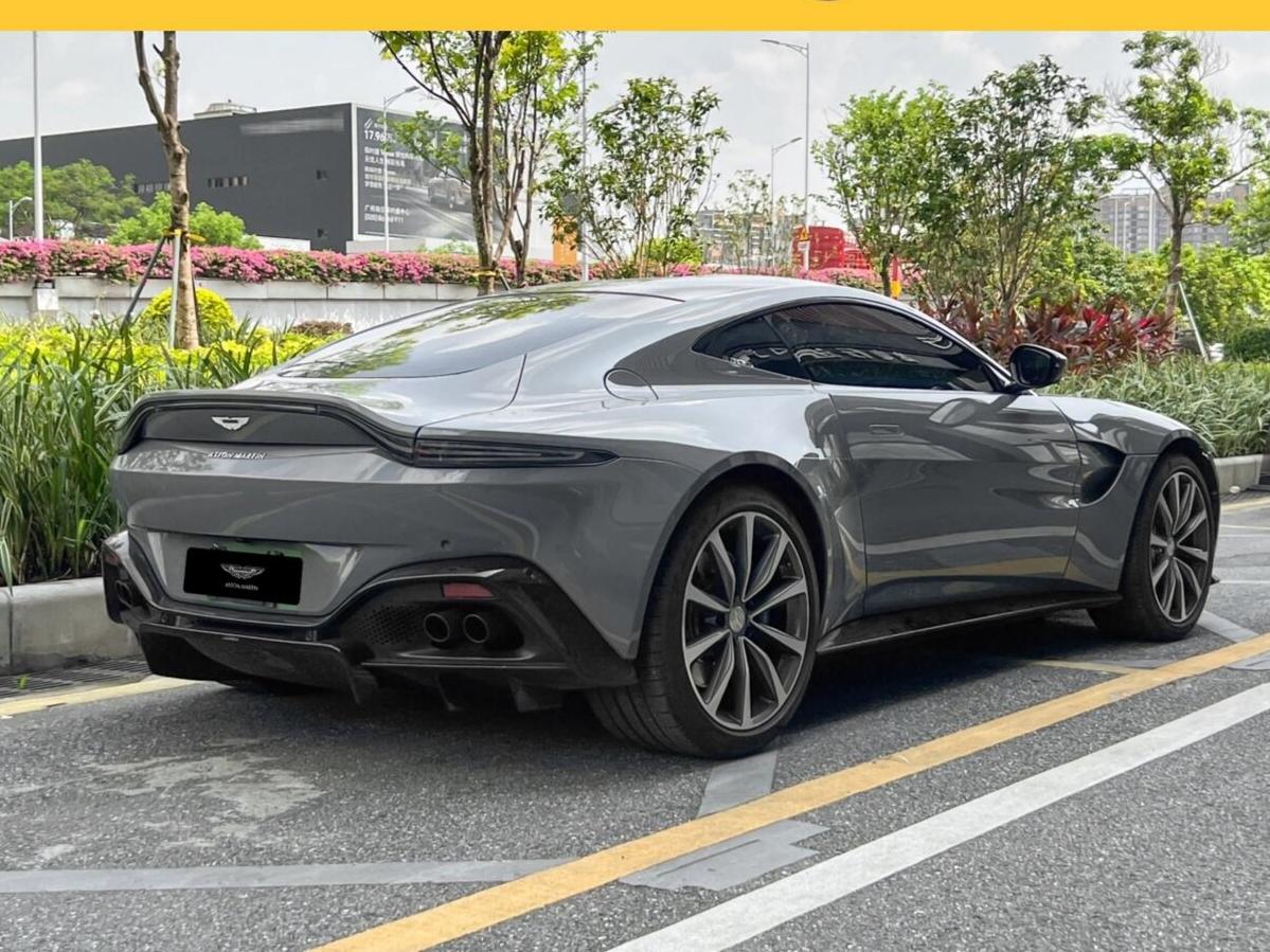 二手阿斯顿·马丁 V8 Vantage 灰色/黑色 2020款 4.0T V8 Coupe