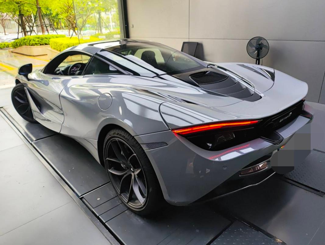 二手迈凯伦 720S 白色/黑色 2019款 4.0T Coupe