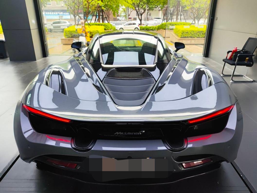 二手迈凯伦 720S 白色/黑色 2019款 4.0T Coupe