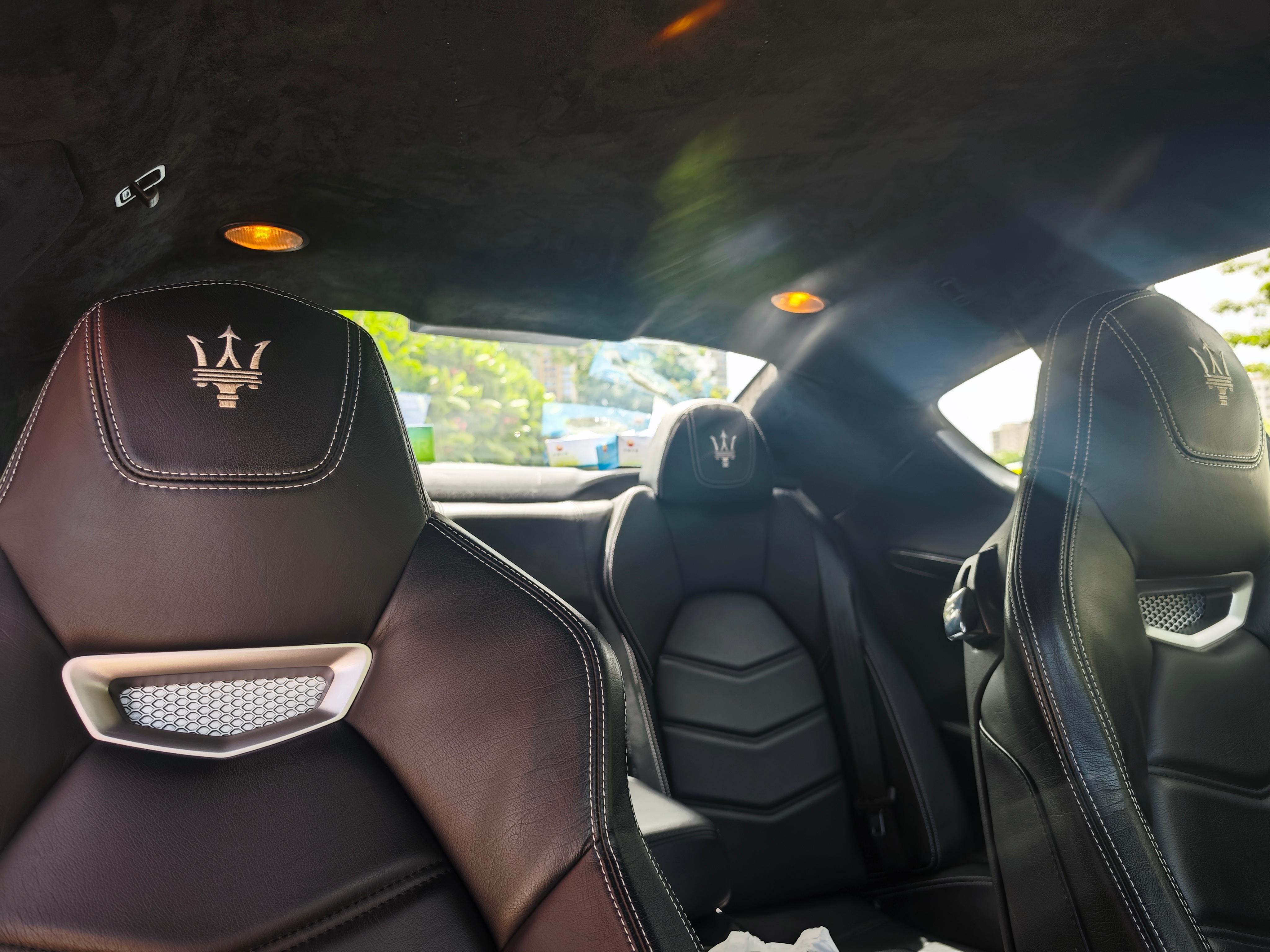 二手玛莎拉蒂 GranTurismo 蓝色/黑色 2013款 4.7L Sport Automatic