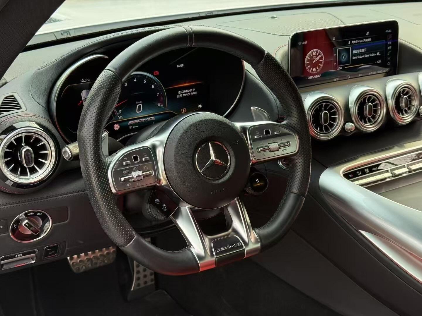 二手奔驰 AMG GT 白色/红色 2019款