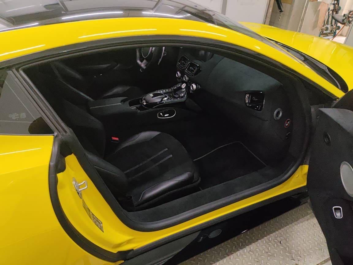 二手阿斯顿·马丁 V8 Vantage 灰色/黑色 2020款 4.0T V8 Coupe