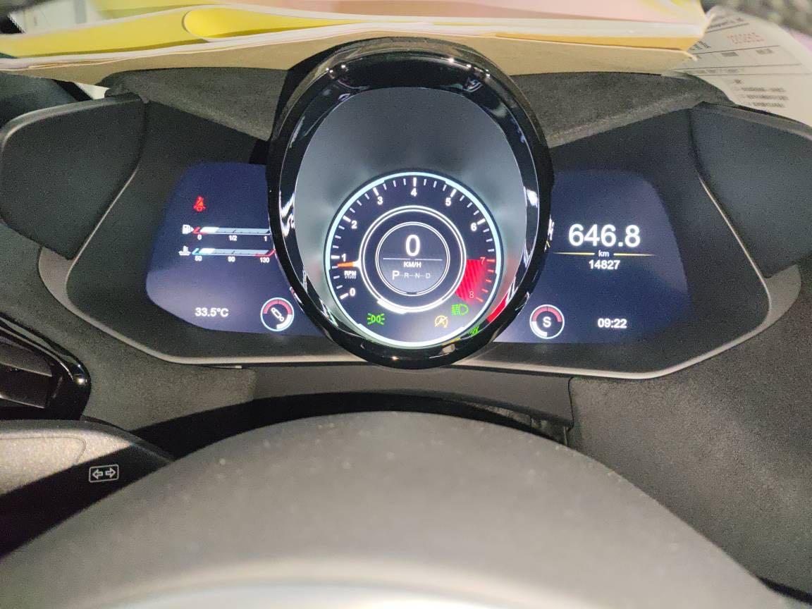 二手阿斯顿·马丁 V8 Vantage 灰色/黑色 2020款 4.0T V8 Coupe