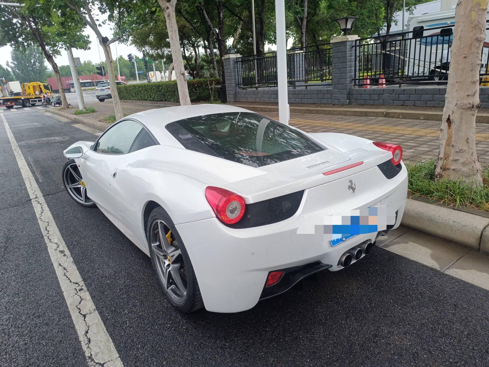 二手法拉利 458 红色/红色 2012款 4.5L Italia 中国限量版