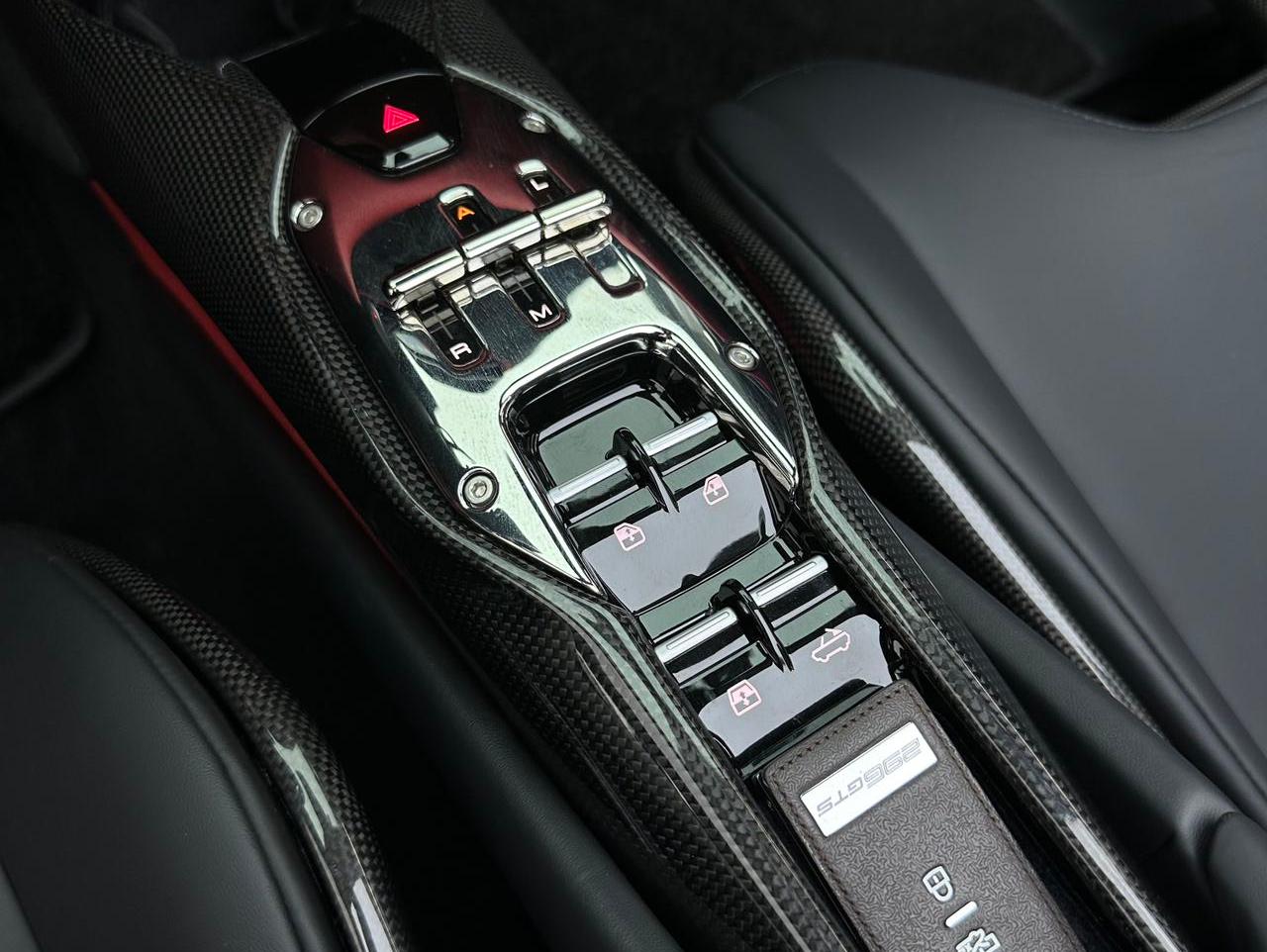 二手法拉利 296 GTB 红色/黑色 法拉利296GTS 中规版