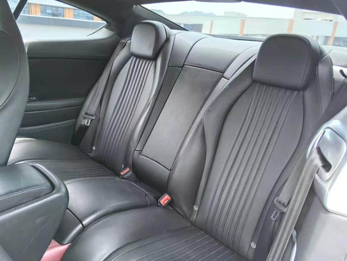 二手宾利 欧陆GT 白色/黑色 2015款 4.0T GT V8 标准版