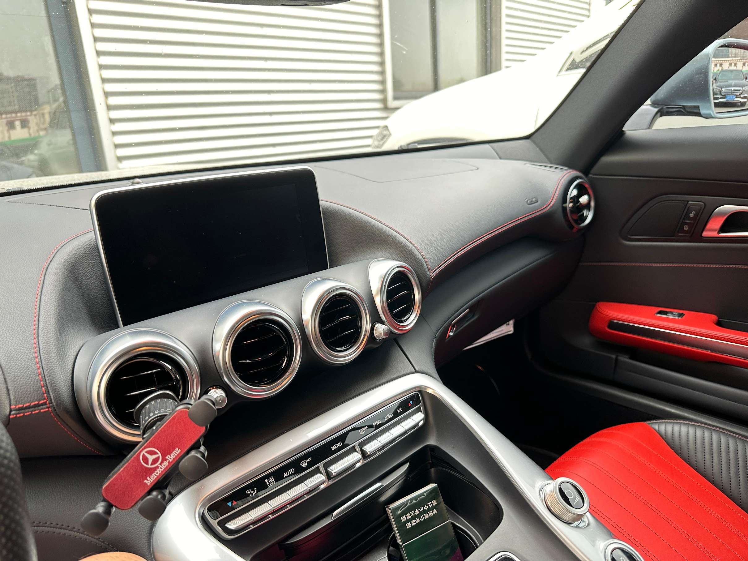 二手奔驰 AMG GT 白色/红色 2017款