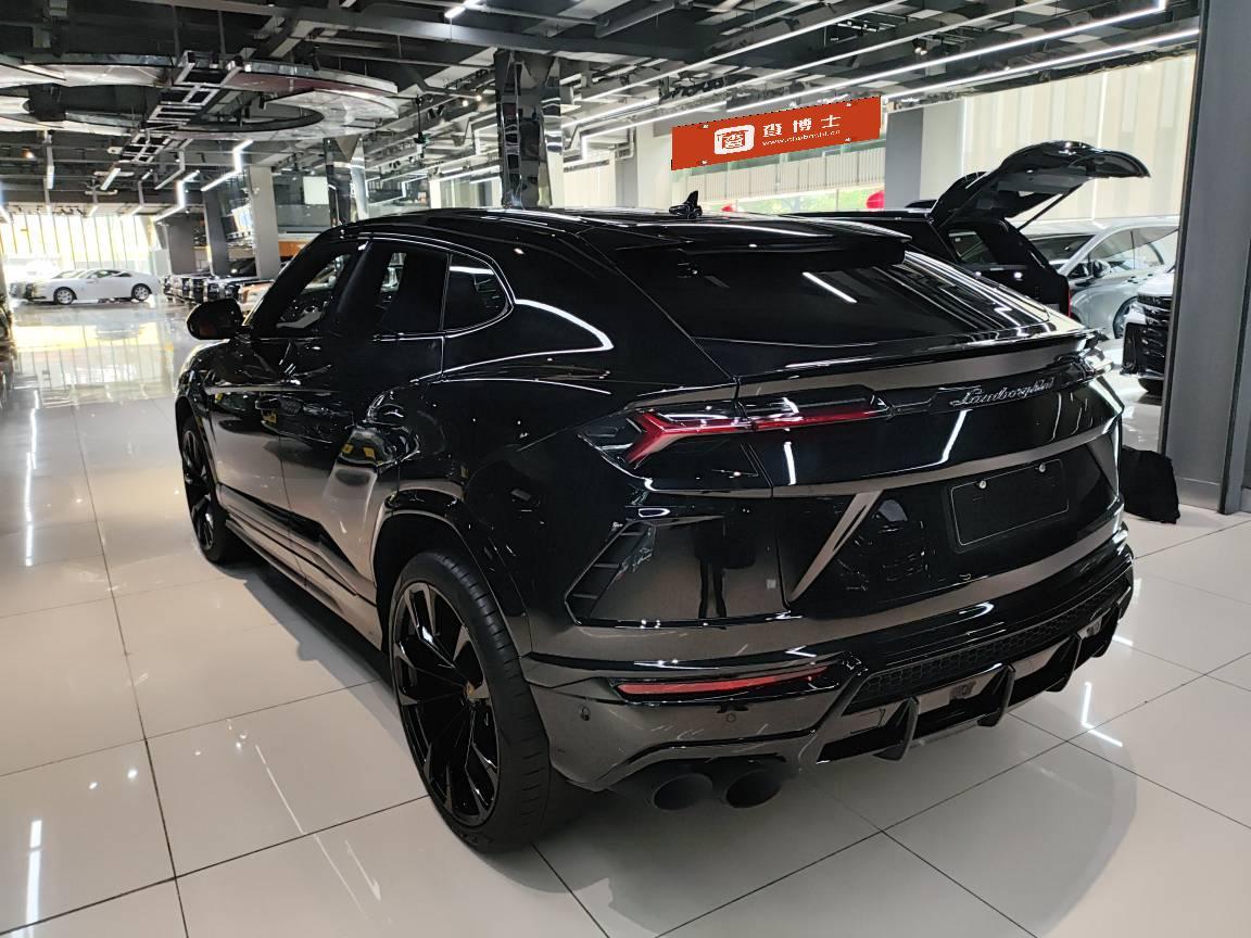 二手兰博基尼 Urus 黑色/黑橙 2021款 4.0T V8