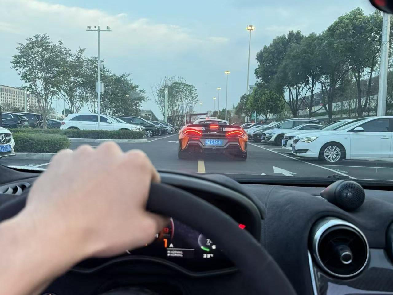 二手迈凯伦 600LT 蓝色/橘色 2019款 3.8T Spider