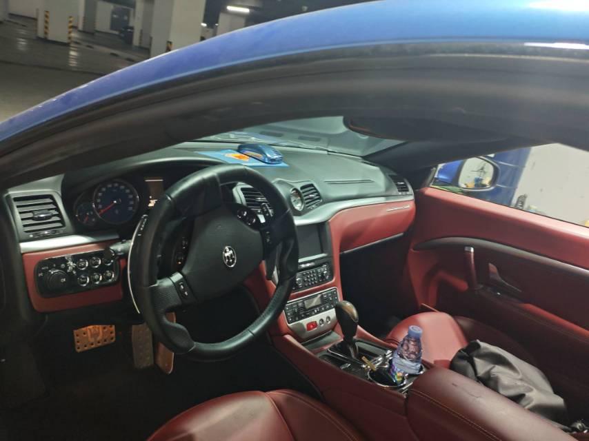 二手玛莎拉蒂 GranTurismo 蓝色/红色 2013款 4.7L Sport Automatic