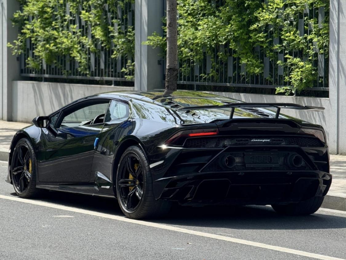 二手兰博基尼 Huracán 黑色/黄色 2020款 Huracán EVO RWD