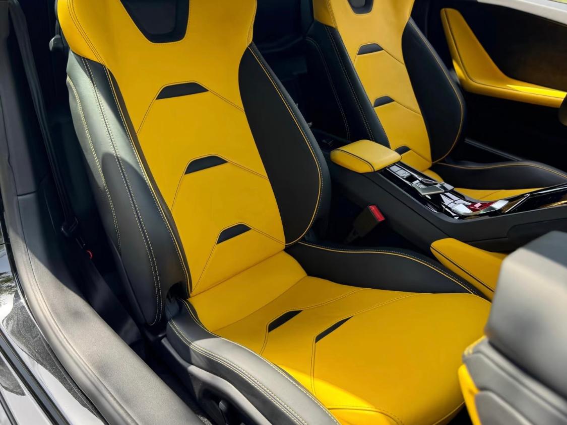 二手兰博基尼 Huracán 黑色/黄色 2020款 Huracán EVO RWD
