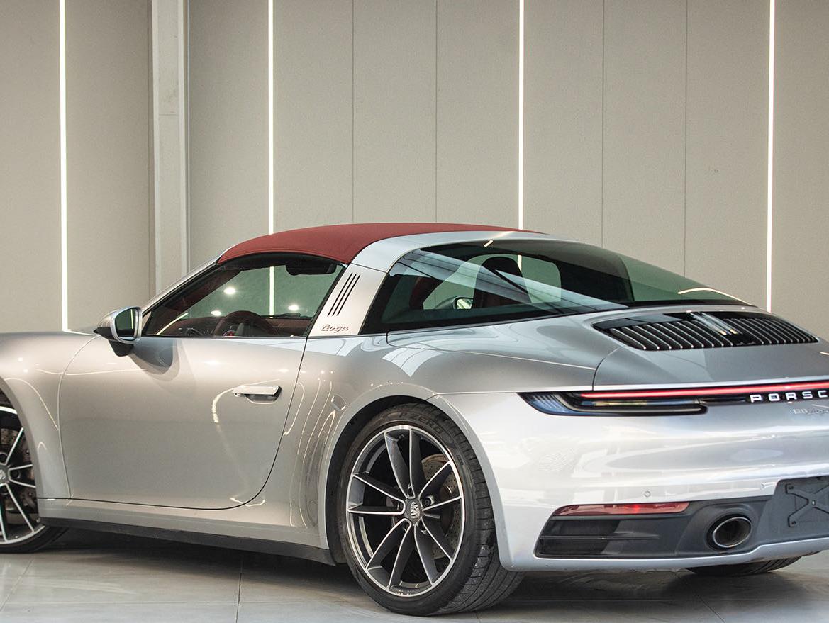 二手保时捷 911 银色/红色  2022款 Targa 4 3.0T