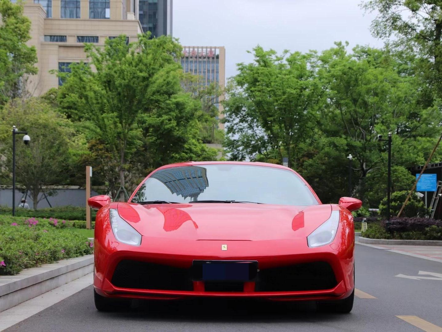 二手法拉利 488 红色/红色 2015款 488 GTB