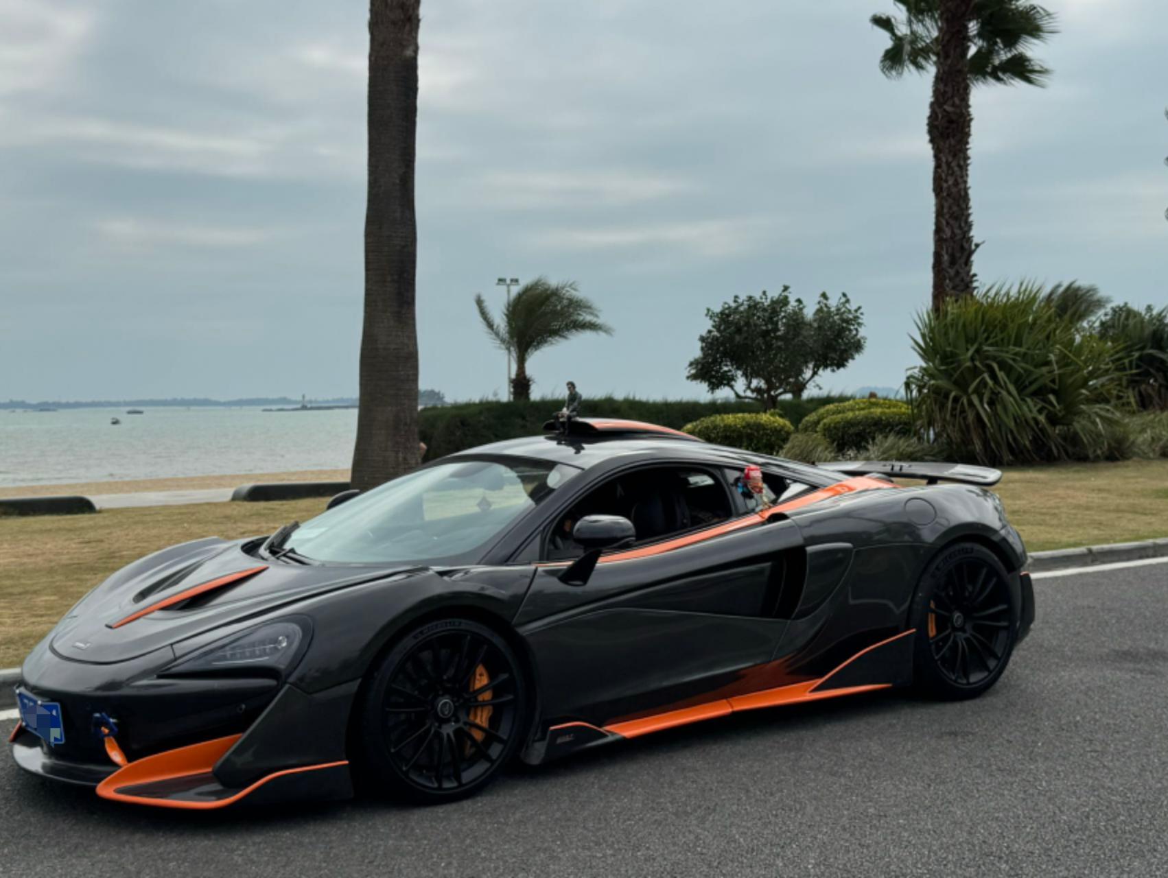二手迈凯伦 570S 橙色/黑橙 2015款 570S 3.8T Coupe