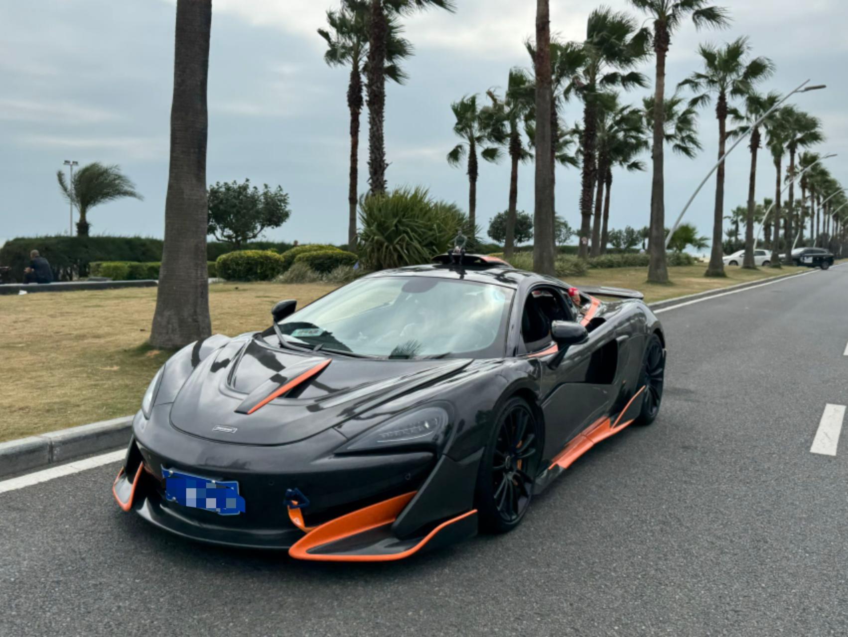 二手迈凯伦 570S 橙色/黑橙 2015款 570S 3.8T Coupe