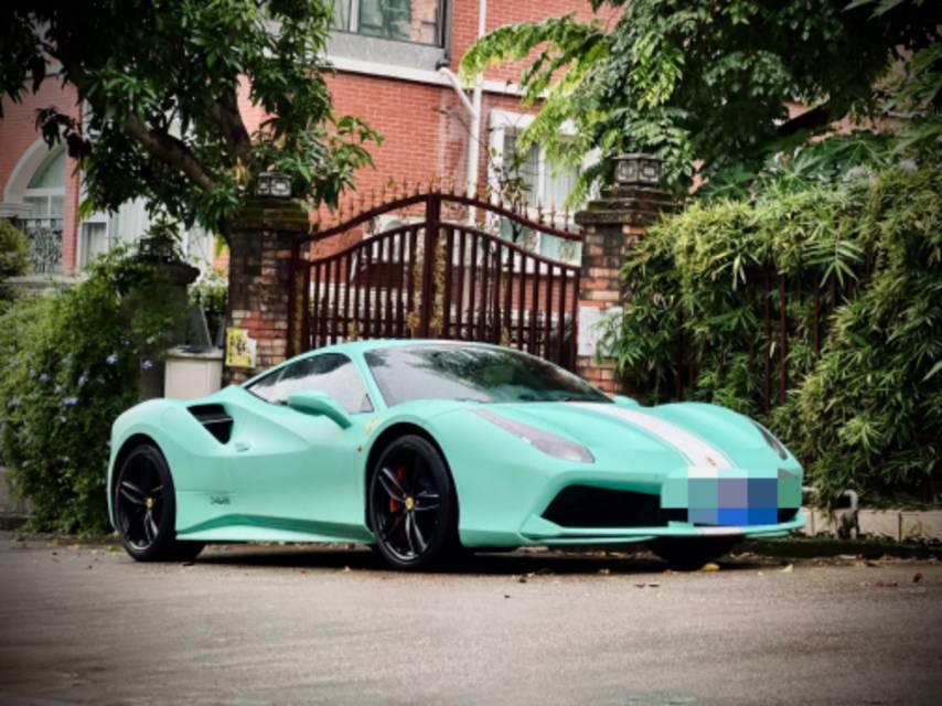 二手法拉利 488 红色/黑色 2015款 488 GTB