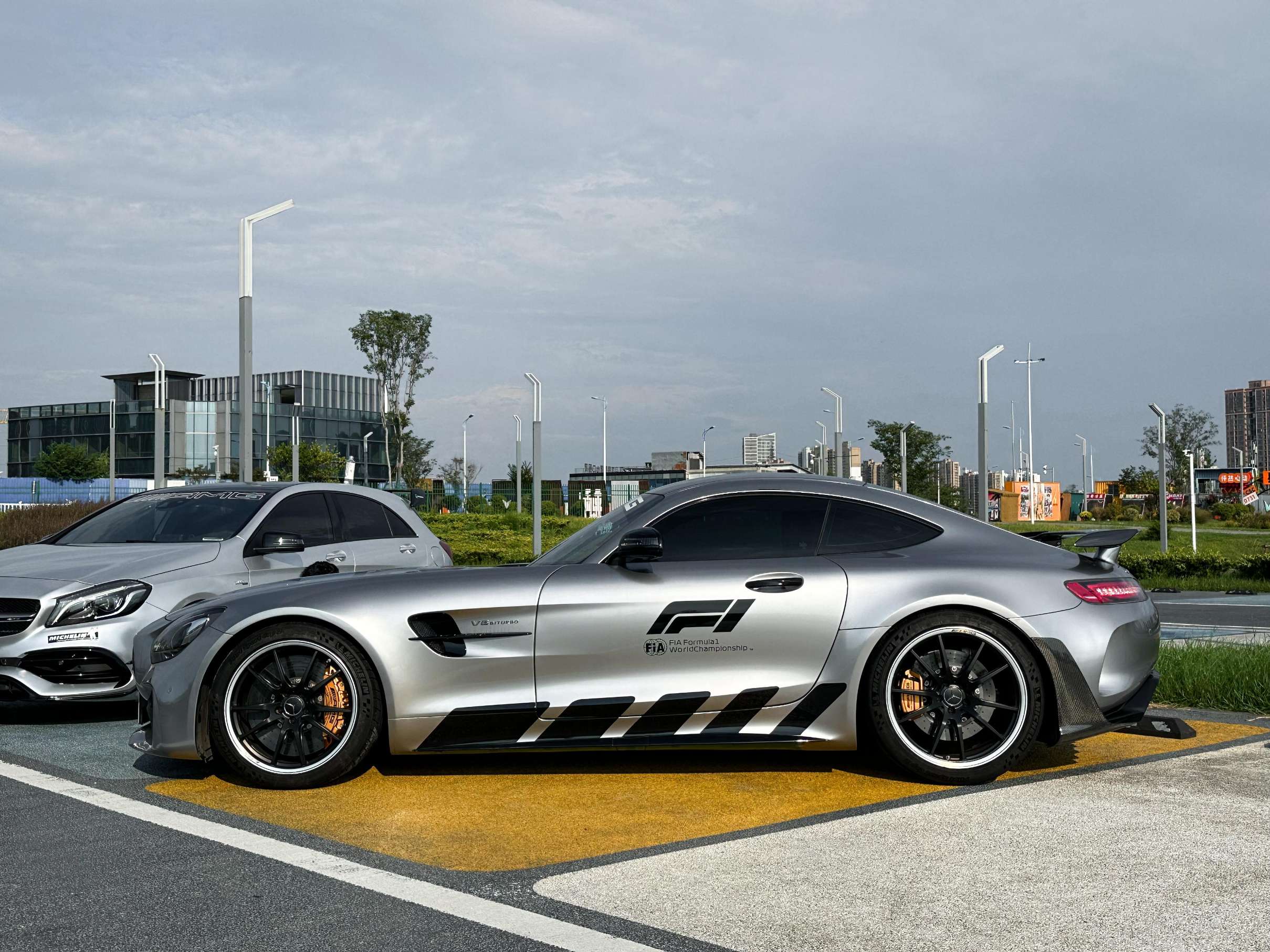 二手奔驰 AMG GT 魔焰绿/黑色 2017款 GT R