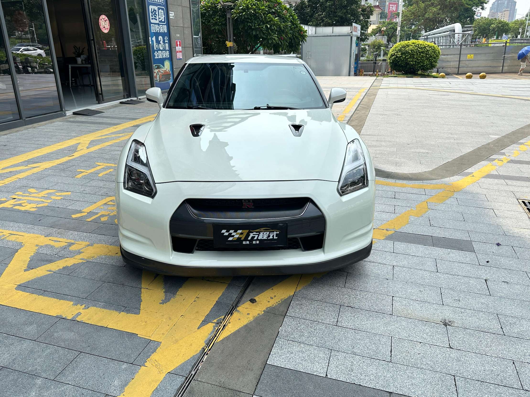 二手日产 GT-R 白色/黑色 GTR Premium Edition  中规版