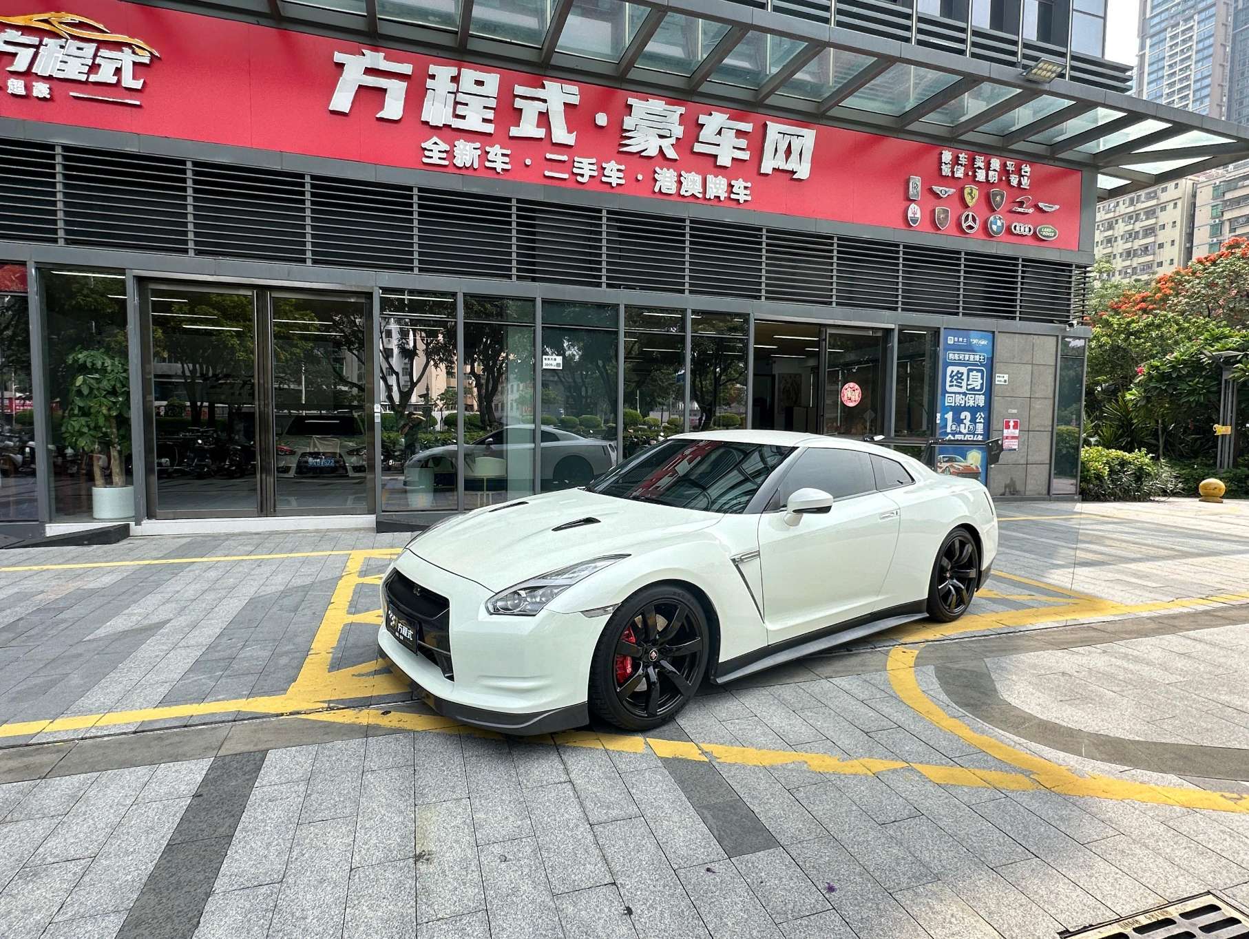 二手日产 GT-R 白色/黑色 GTR Premium Edition  中规版