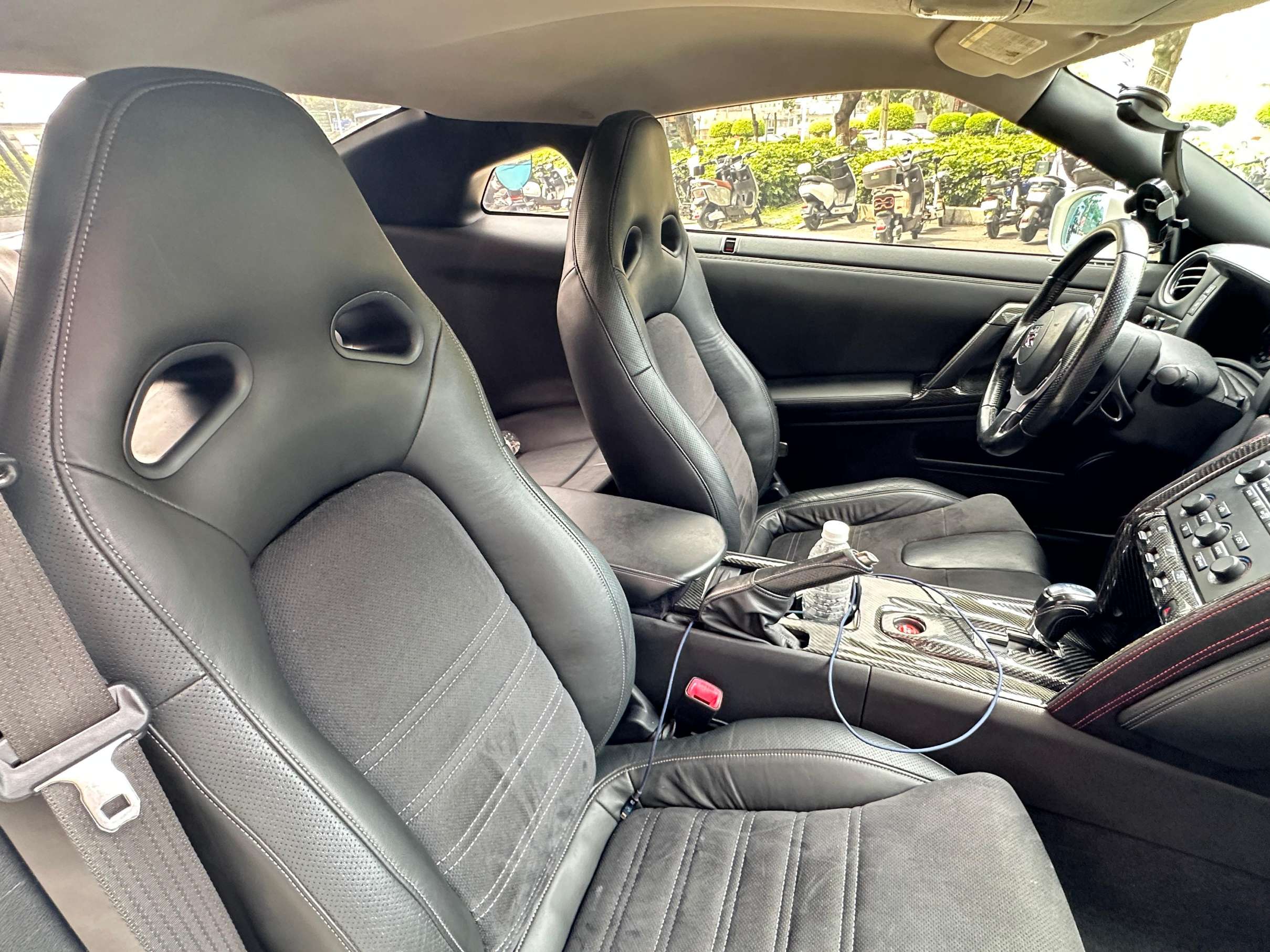 二手日产 GT-R 白色/黑色 GTR Premium Edition  中规版