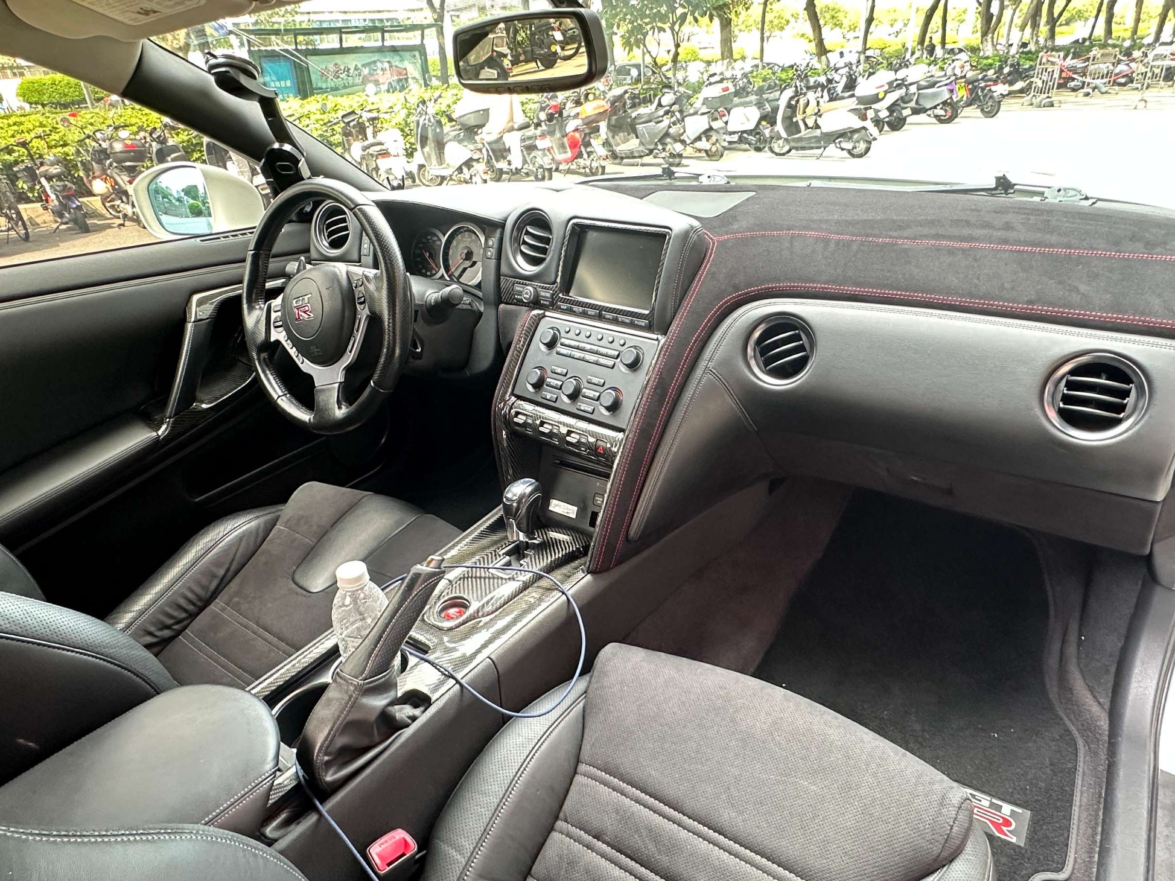 二手日产 GT-R 白色/黑色 GTR Premium Edition  中规版