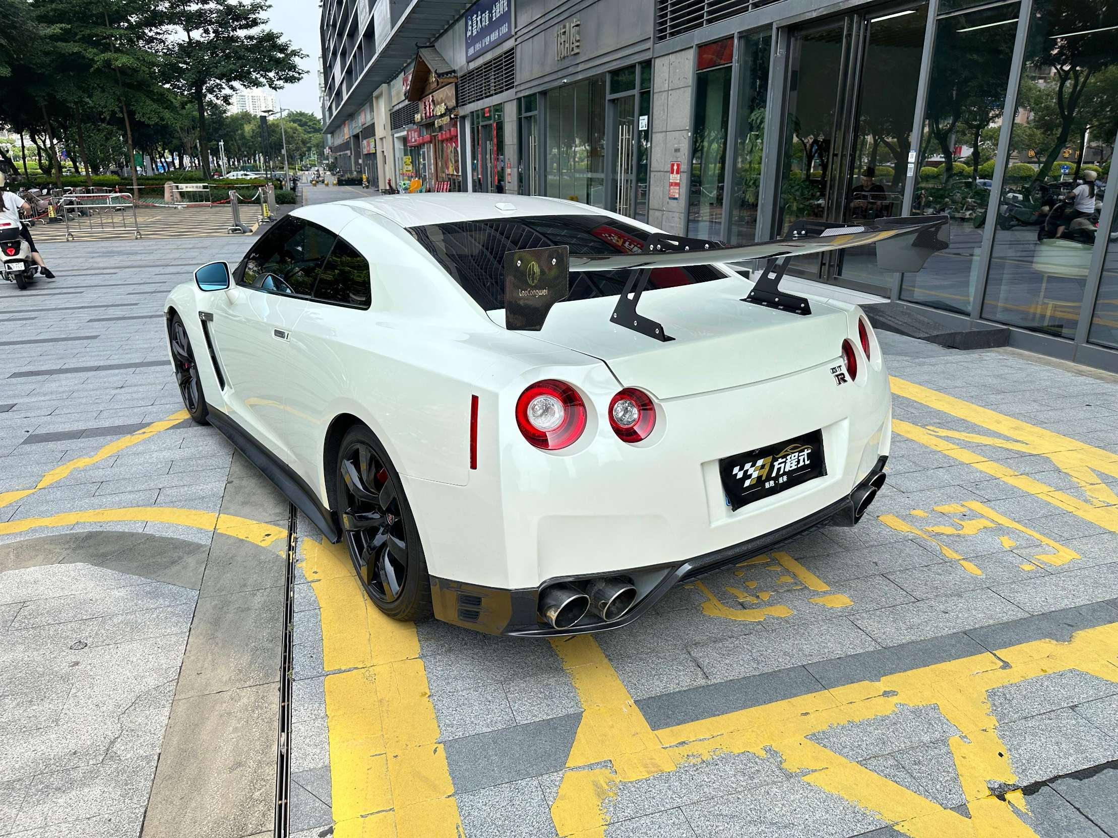 二手日产 GT-R 白色/黑色 GTR Premium Edition  中规版