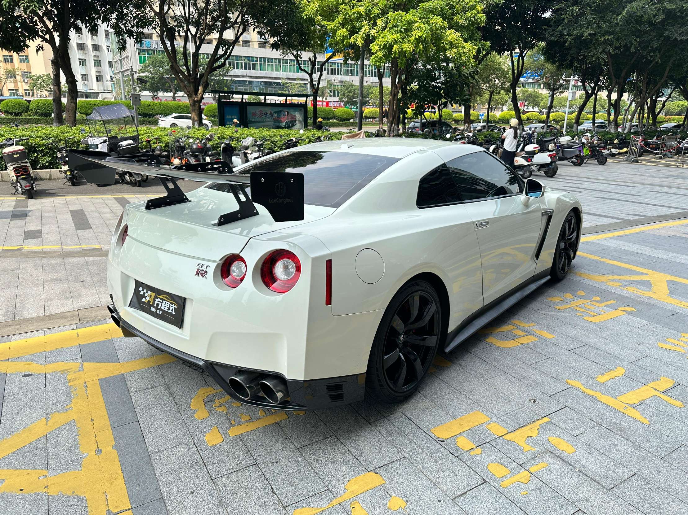 二手日产 GT-R 白色/黑色 GTR Premium Edition  中规版