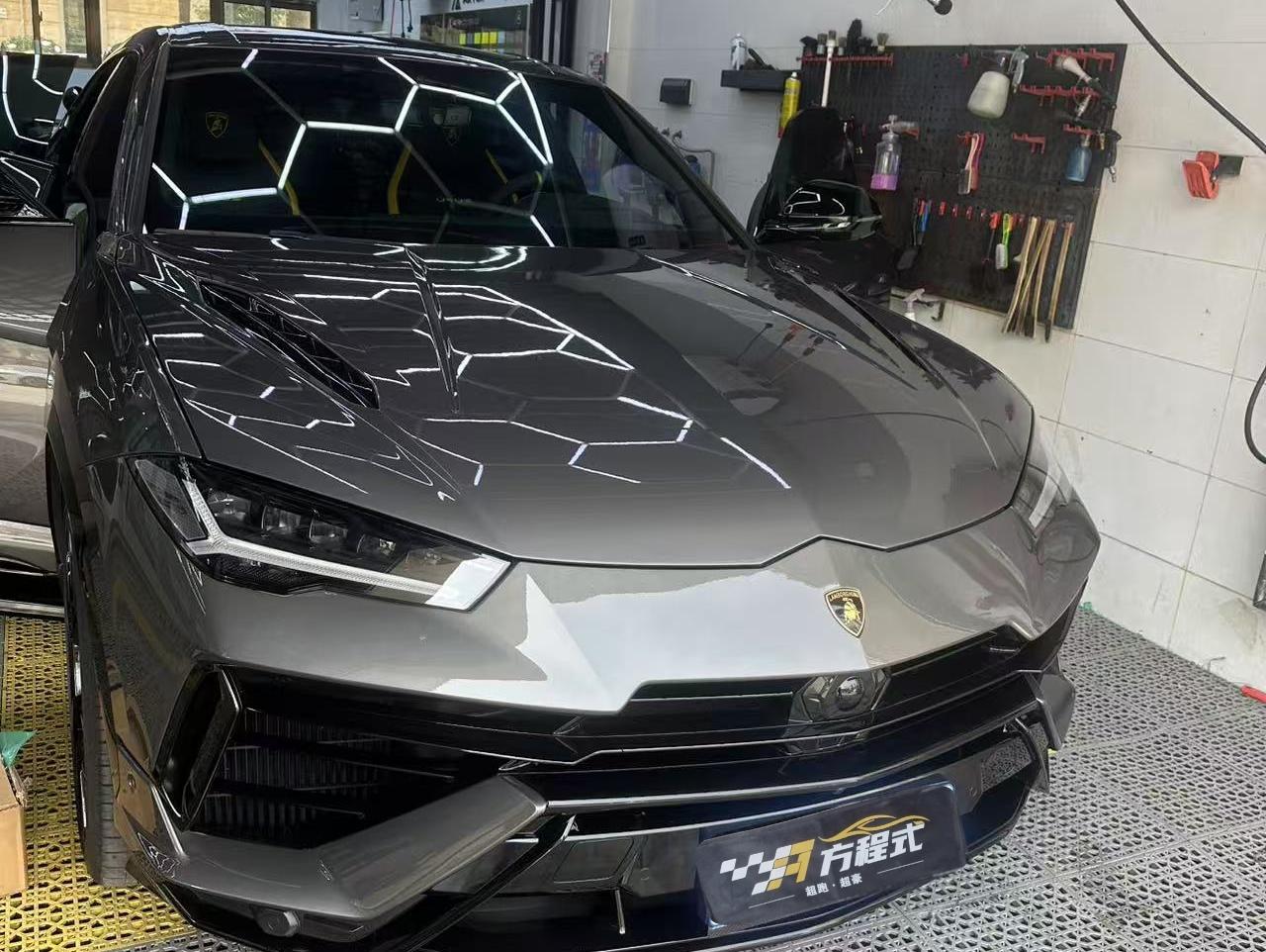 二手兰博基尼 Urus 灰色/黑色 Urus S 中规版