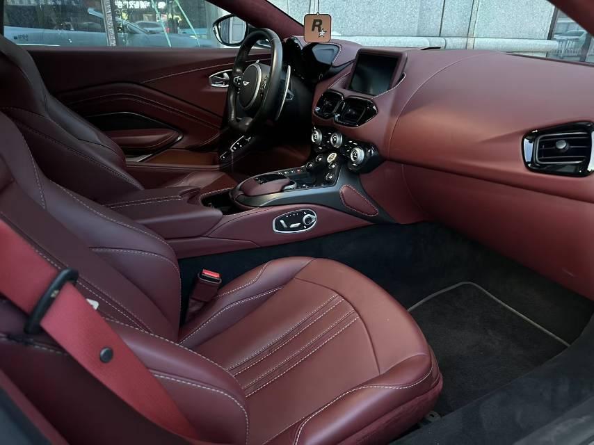 二手阿斯顿·马丁 V8 Vantage 灰色/红色 2020款 4.0T V8 Roadster